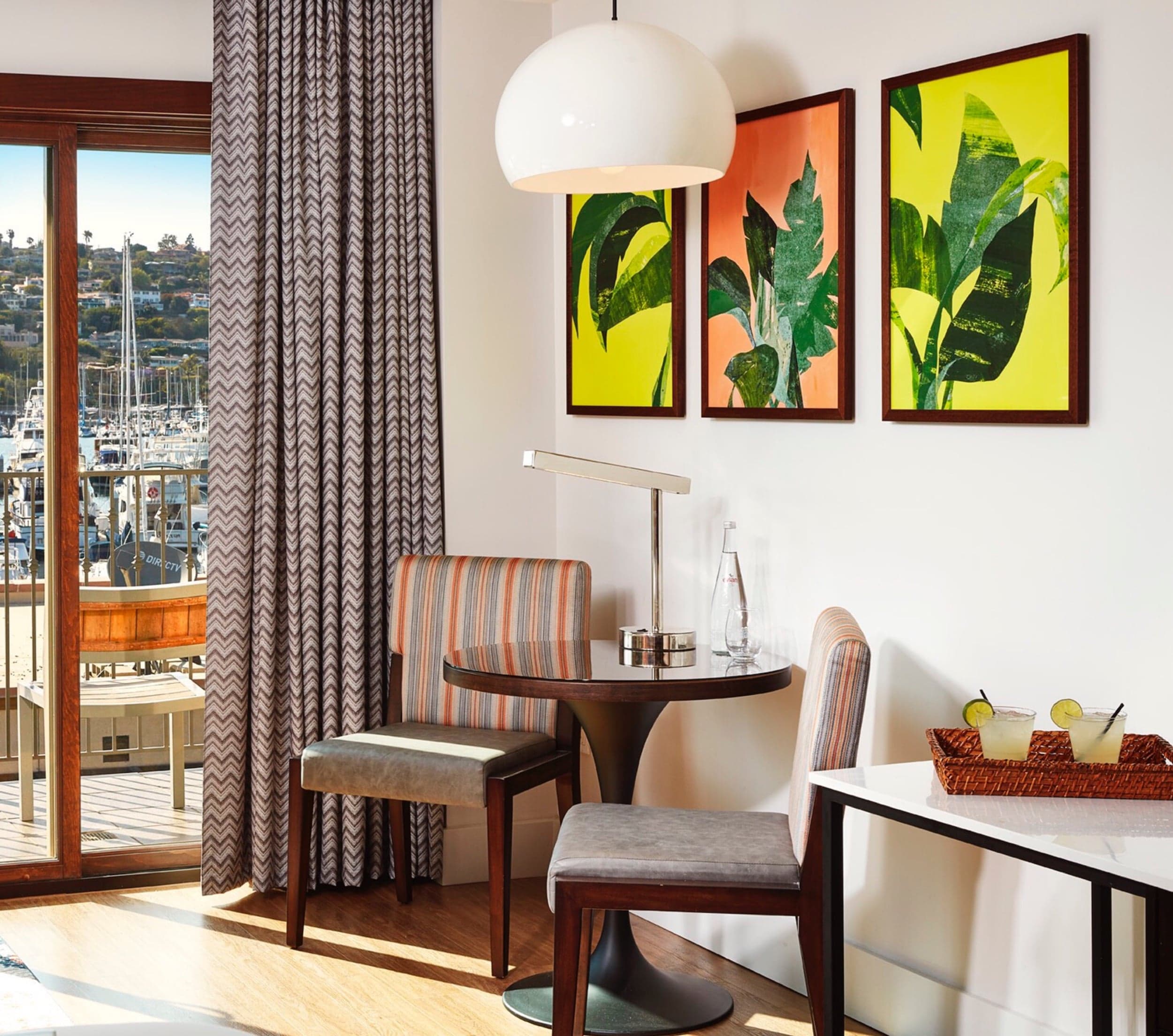 Marina View Jr Suite Desk