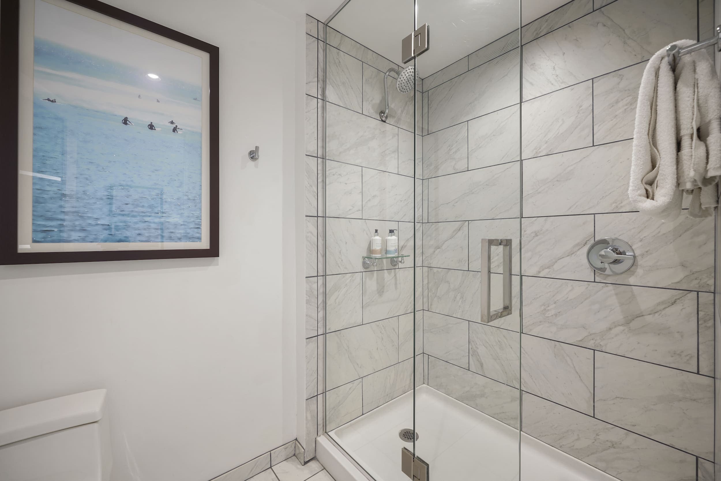 A large shower at Kona Kai