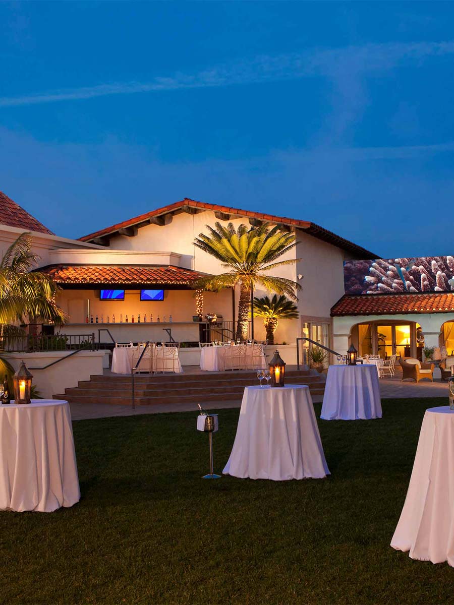 Courtyard event at Kona Kai Resort San Diego Shelter Island