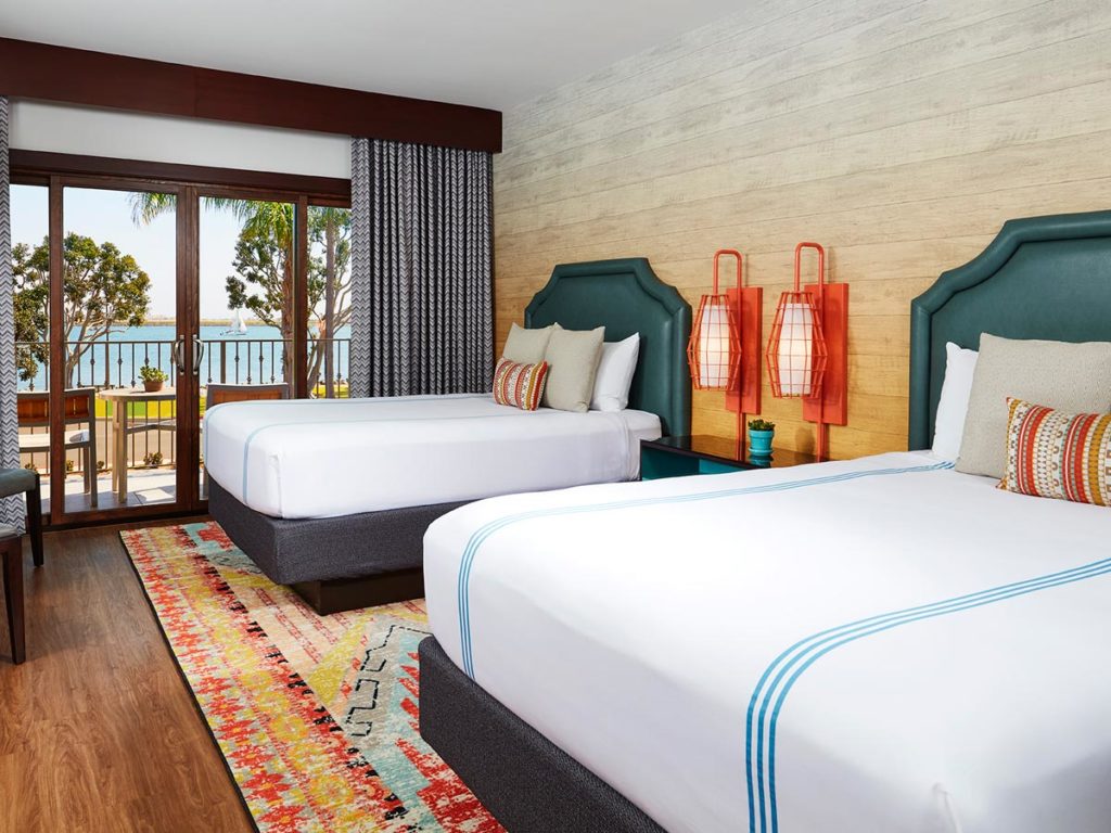 Luxury room with 2 beds and ocean view in San Diego
