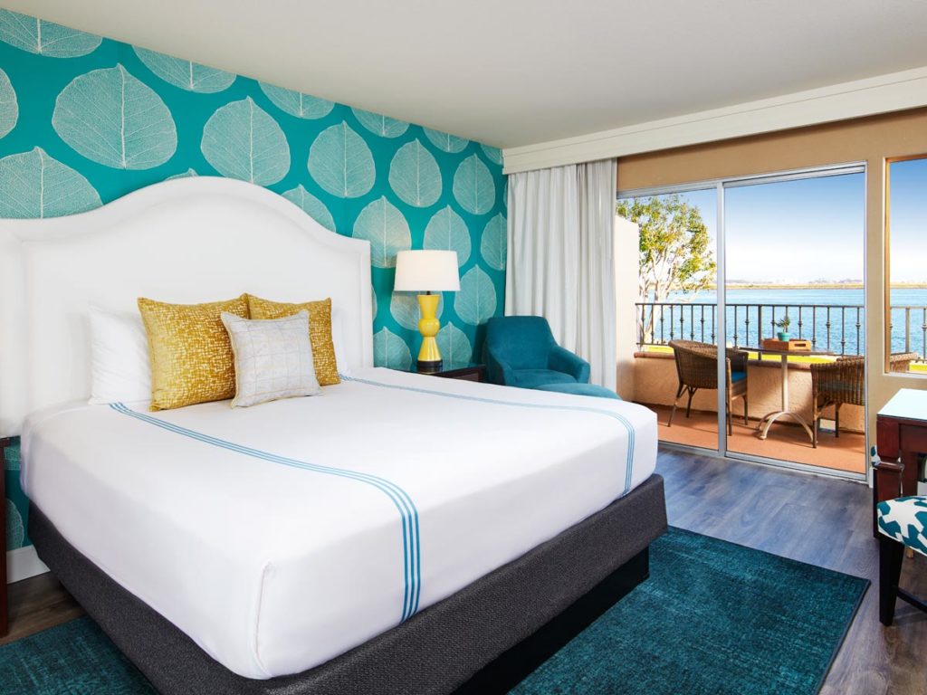 Luxury room with ocean view in San Diego