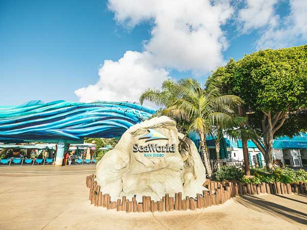 The Entrance To Sea World.
