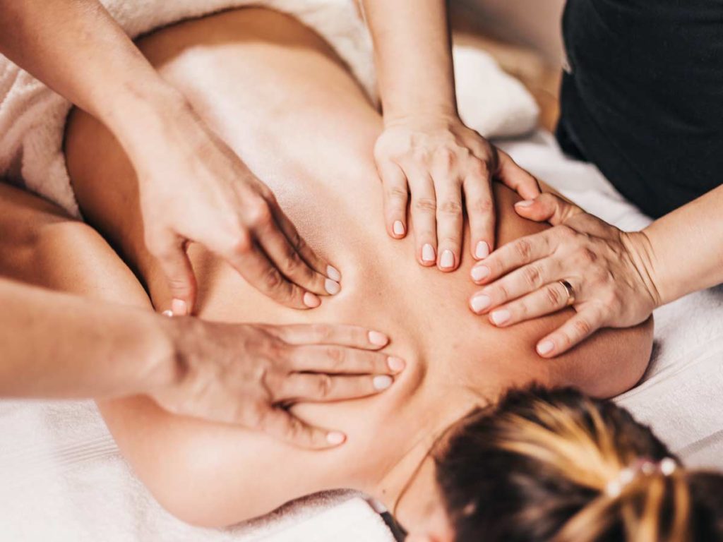 Four Hands Massage.